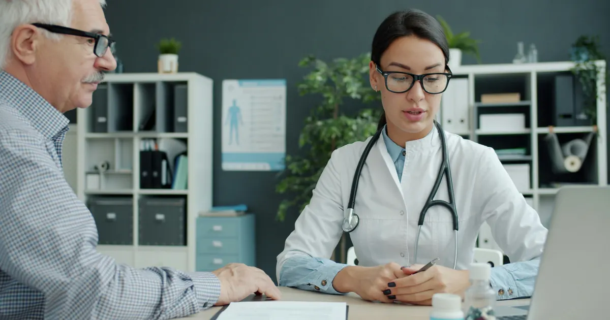 Pourquoi la mutuelle santé devient essentielle à la retraite ? — consultation médicale